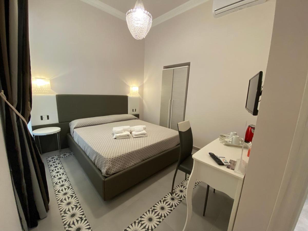 Dimora Le Pietre Del Mare Hotel Pizzo  Buitenkant foto
