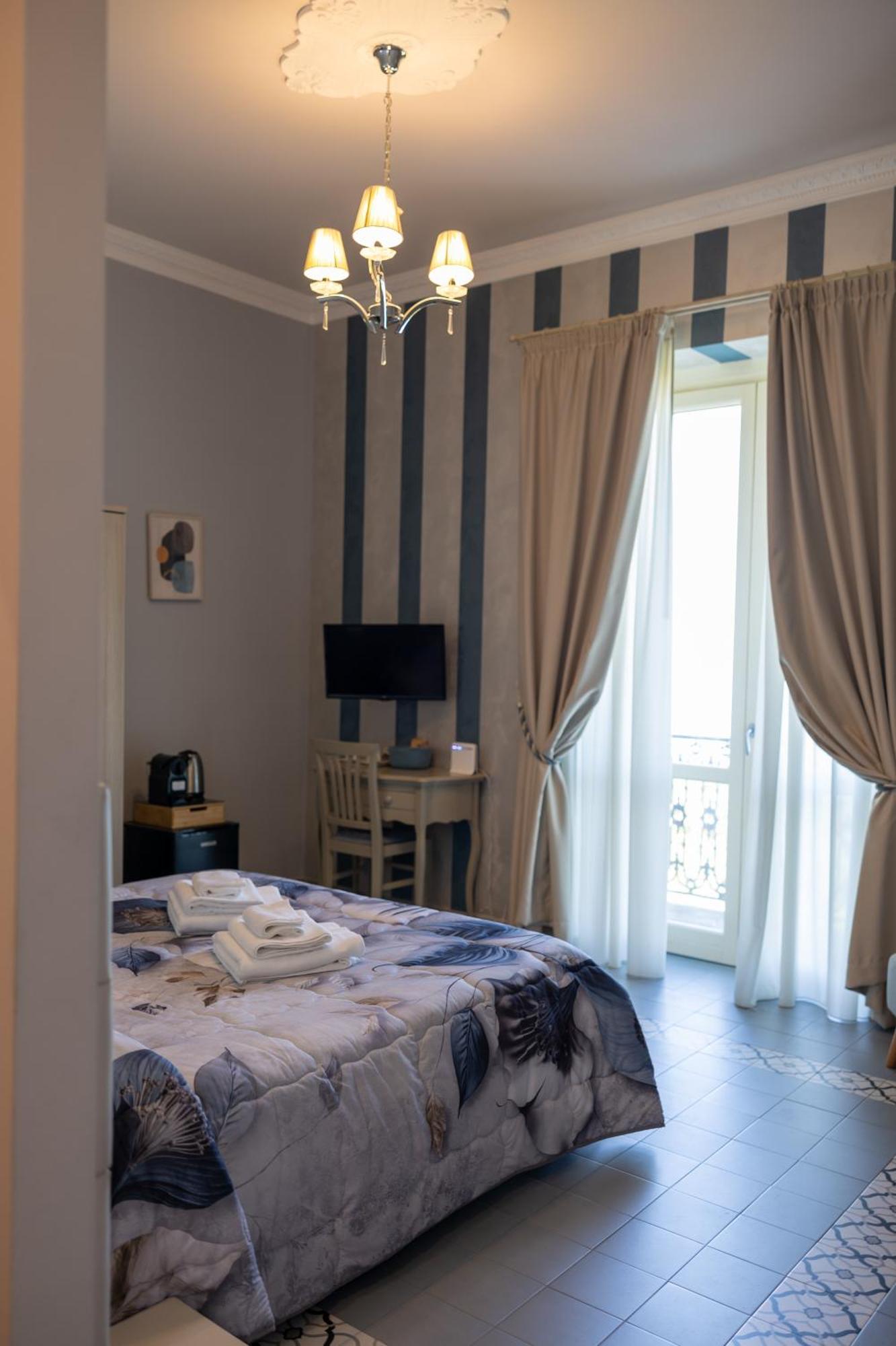 Dimora Le Pietre Del Mare Hotel Pizzo  Buitenkant foto