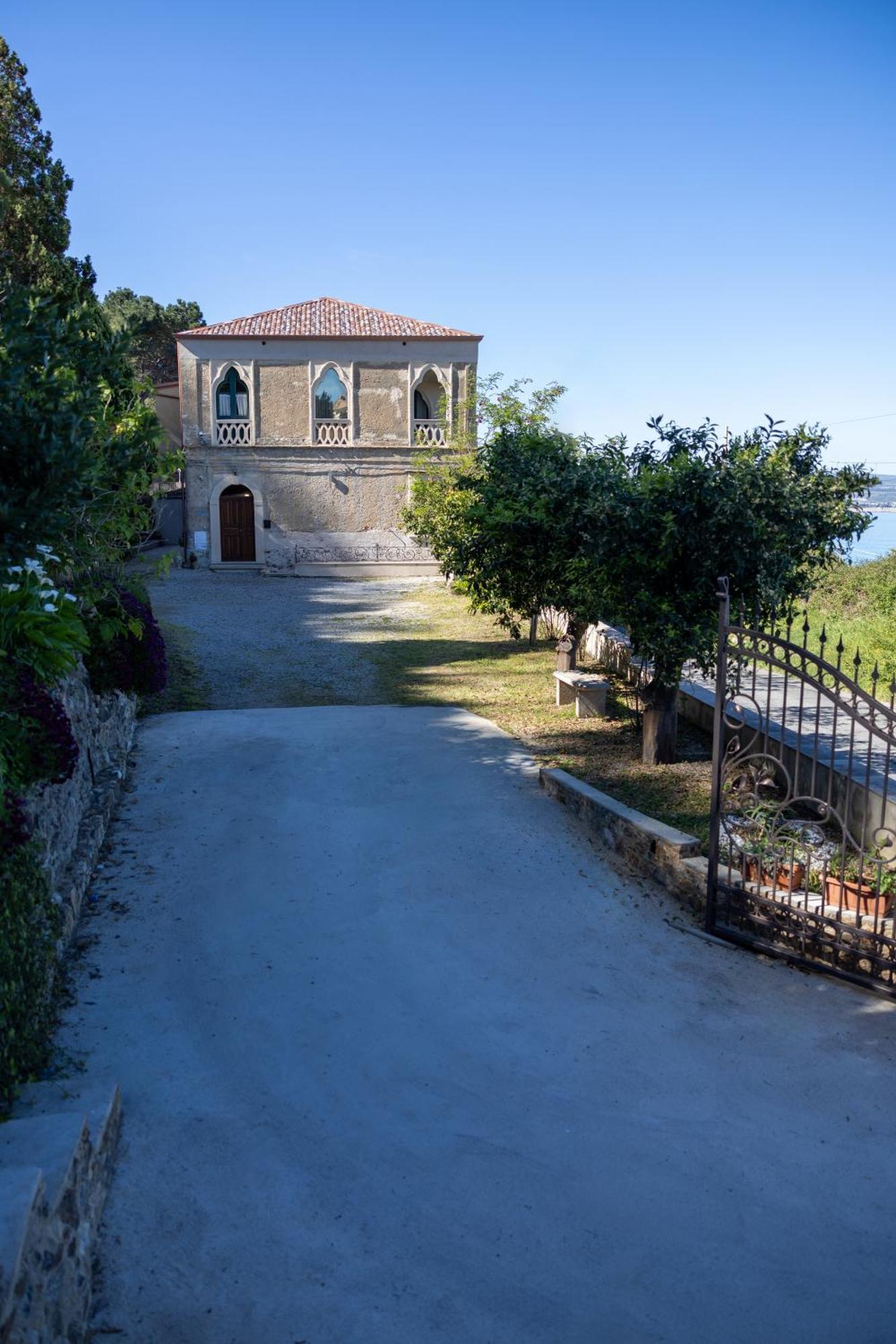 Dimora Le Pietre Del Mare Hotel Pizzo  Buitenkant foto